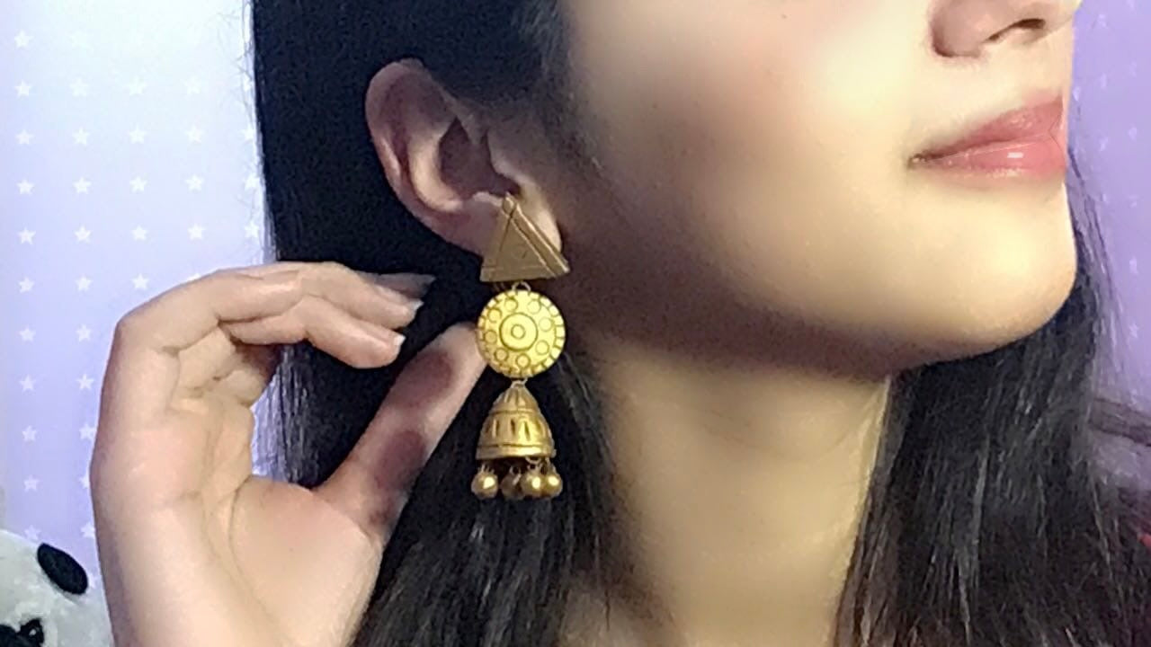 Earrings gold traditional