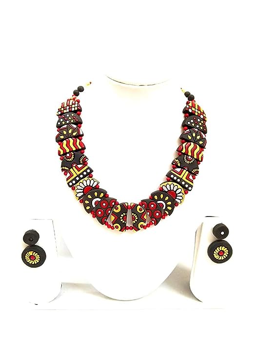 Exclusively Black and red broken design terracotta necklace set