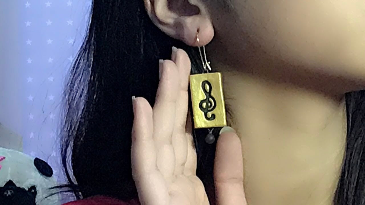 Set of five terracotta earrings combo in music notes deisgn