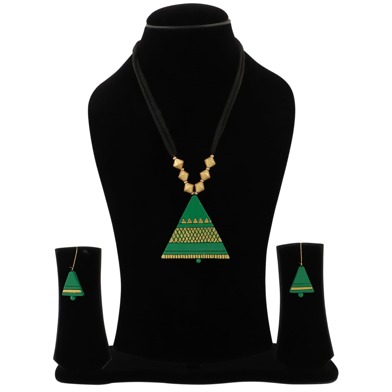 Triangular shape terracotta necklace set - green