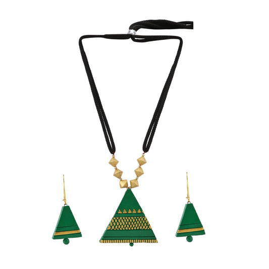 Triangular shape terracotta necklace set - green