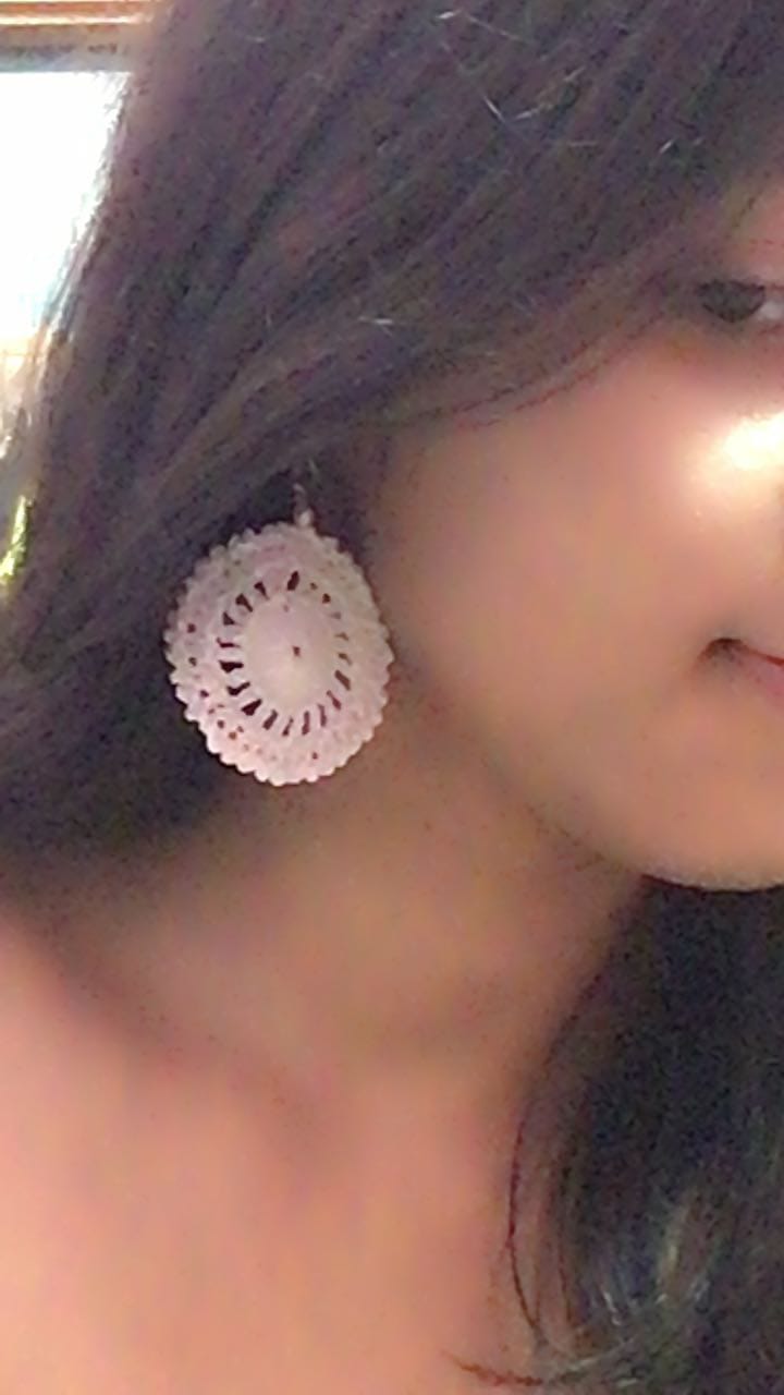 Rounded shaped Crochet earrings White
