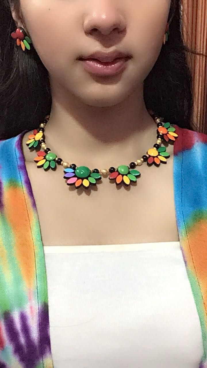 Hasli style floral terrecotta necklace set