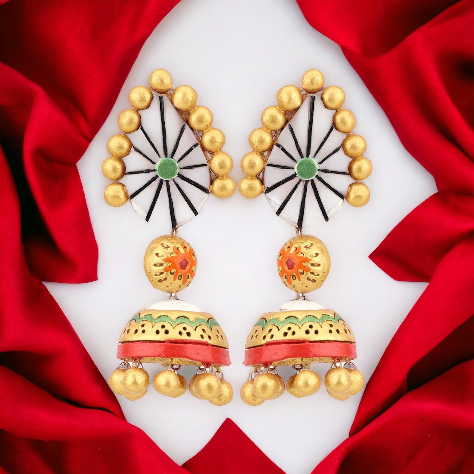 Set of 2 terracotta Earrings in Gold Combo